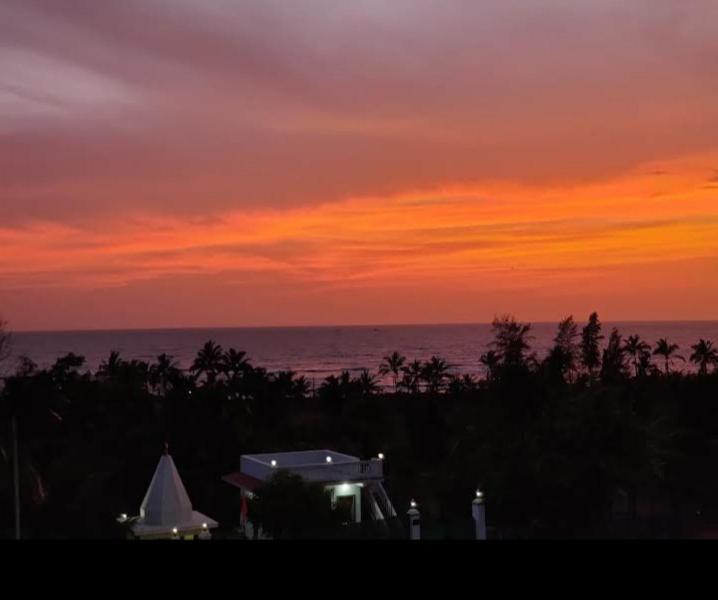 Hotel Sunshine Sea View Alībāg Exteriér fotografie